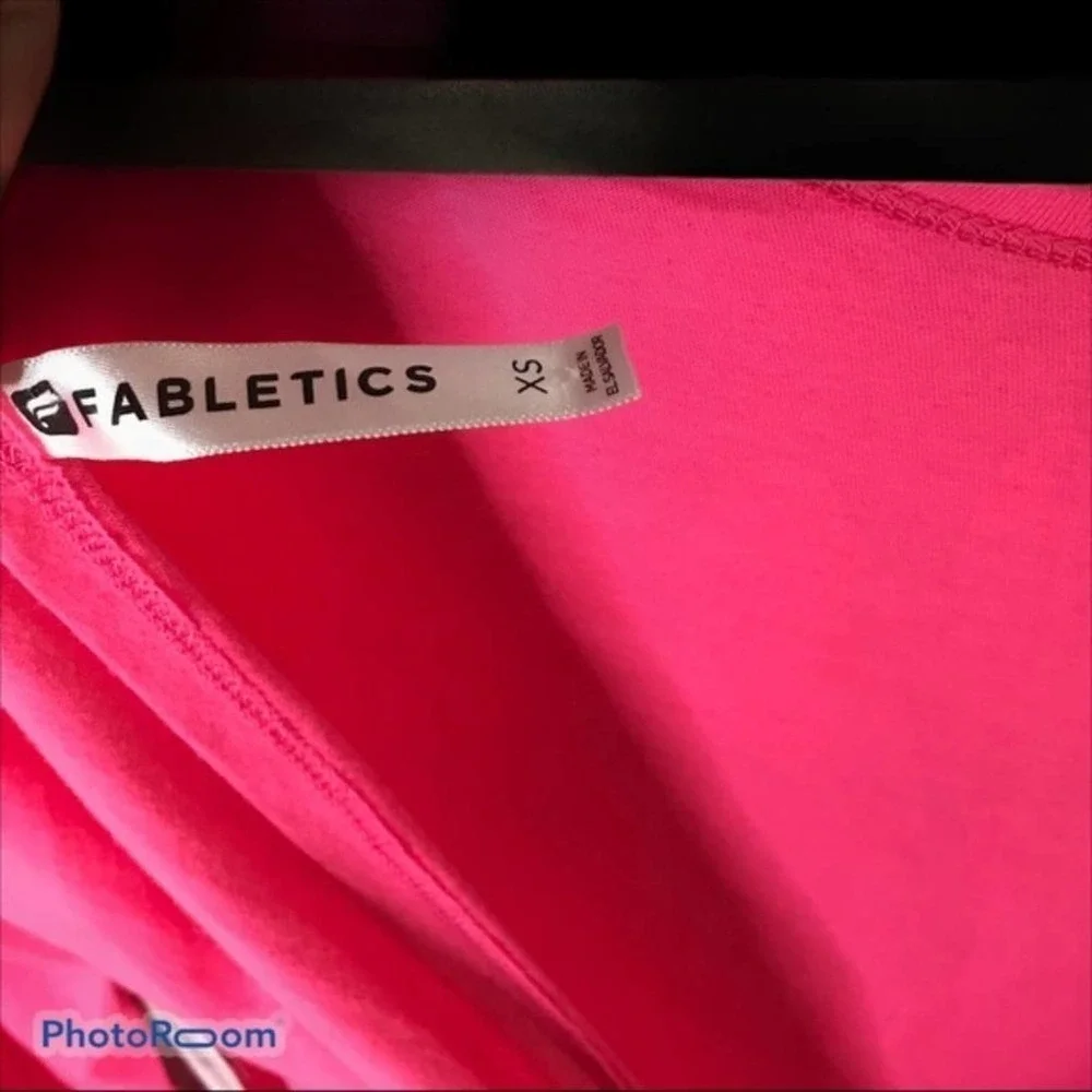 Fabletics aviana pink cross back top NWT